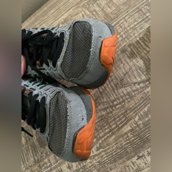 ASICS gel venture 7 size 2.5 boy - Picture 3 of 6